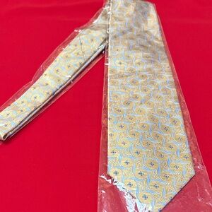 Regeneration Italy silk tie. New in wrap!